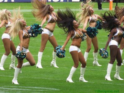 nfl_london_16_32.jpg